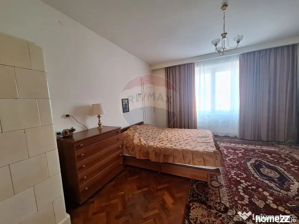 Apartament 4 camere , pet friendly, cu parcare si curte, ...