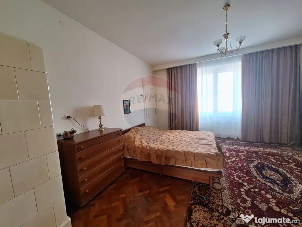 Apartament 4 camere , pet friendly, cu parcare si curte, ...
