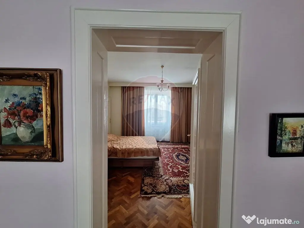 Apartament 4 camere , pet friendly, cu parcare si curte, ...
