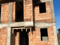 Duplex modern cu 4 camere și curte de 250 mp