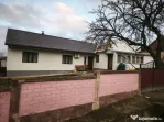Casa de vanzare cu 3 camere, 80 mp, 900 mp teren, Siret