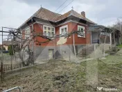 Casă + anexe gospodărești pe teren generos în Rediu, com 