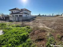 Terenuri intravilane cu PUZ aprobat, utilități la poartă