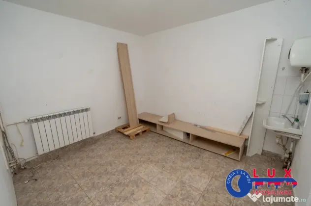ID 6104 Spatiu comercial de vanzare *Piata Noua