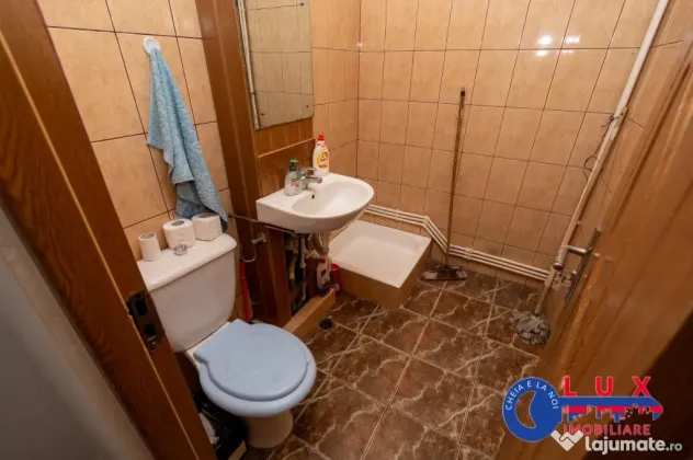 ID 6104 Spatiu comercial de vanzare *Piata Noua