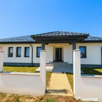 Casă individuală de vânzare – 131 mp construiți, teren