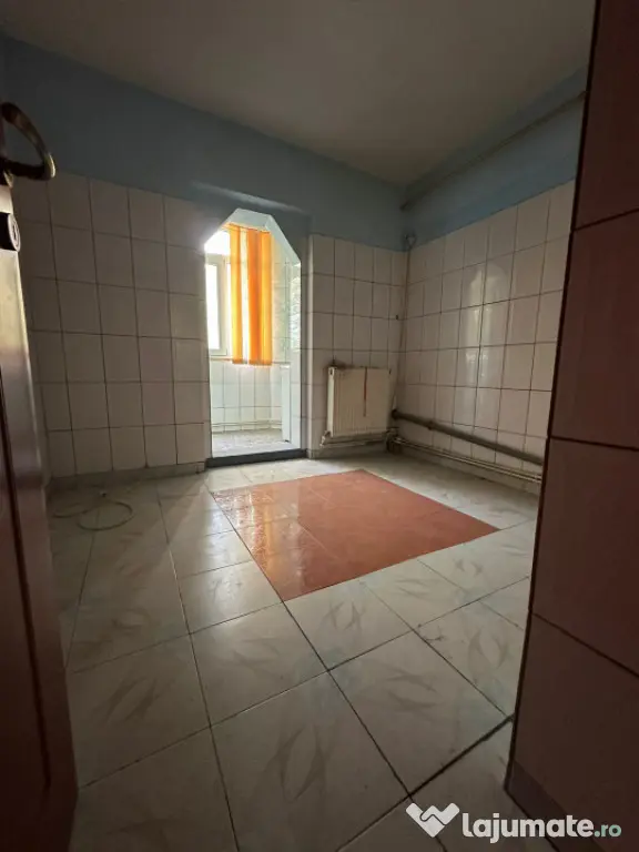 - Apartament 2 camere confort 1 decomandat Calarasi 4 - Braila (Braila)
