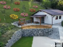 Casă nouă 108 mp cu teren 1.890 mp, zonă liniștită –