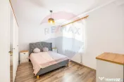 Apartament cu 3 camere de inchiriat in bloc nou + loc de ... 