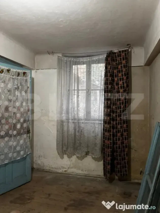 Apartament 1 cameră | Zonă centrală | Demisol înalt | Cu