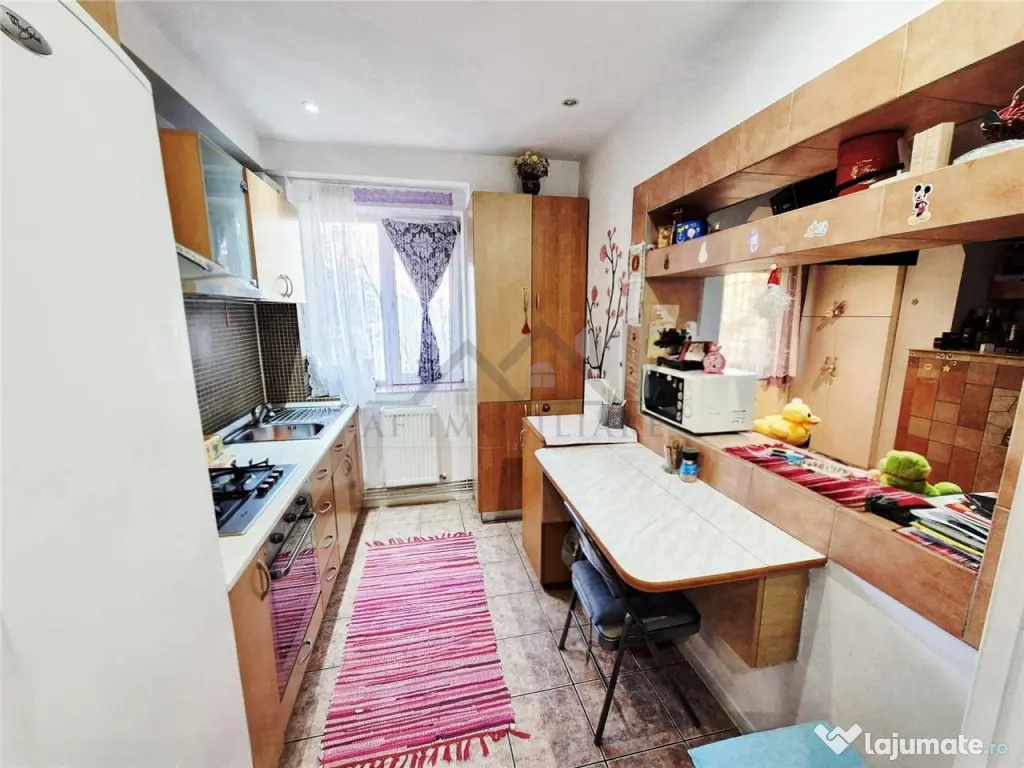 Apartament cu 2 camere de