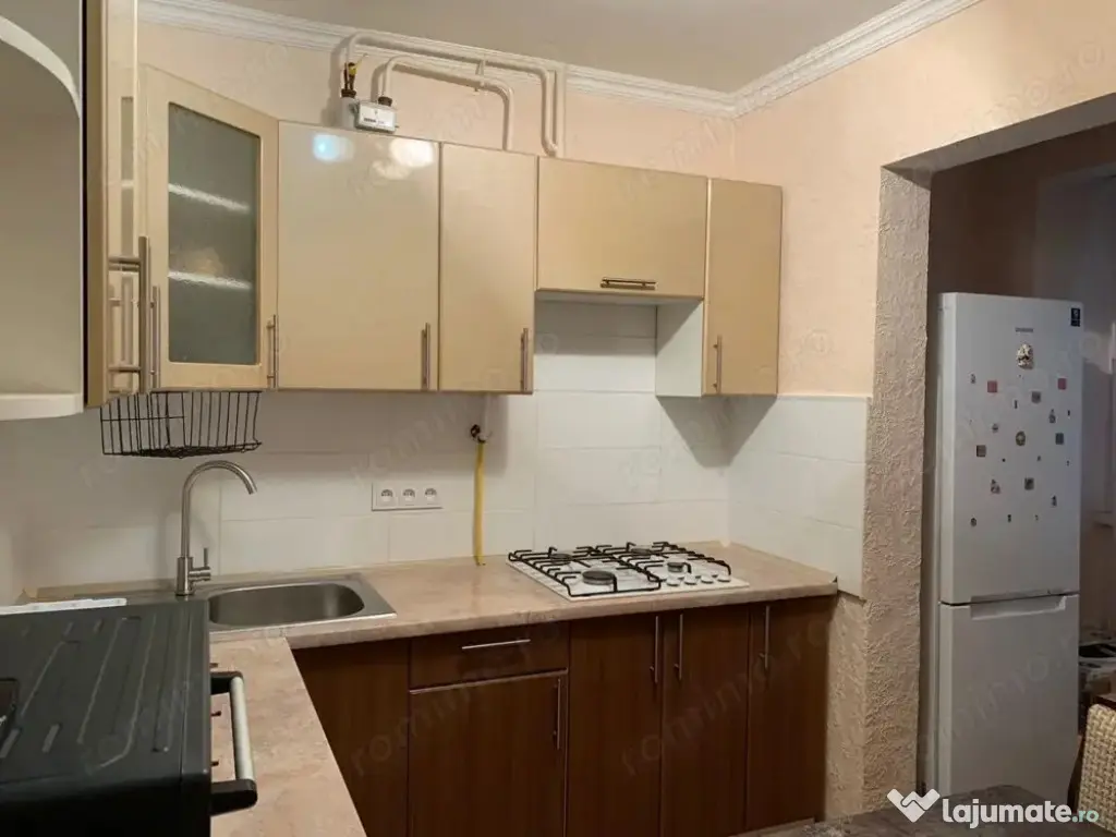 Garsoniera zona Piata Minis