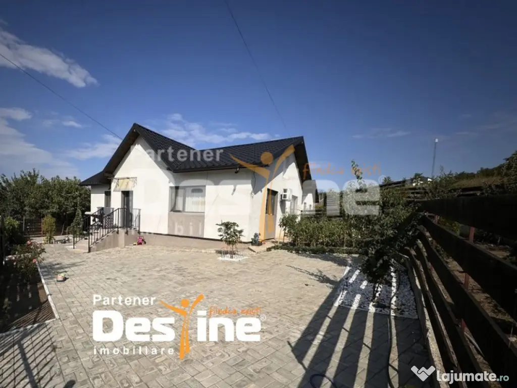 Casa PLAN PARTER, 75 mp + 500 mp TEREN , CIURBESTI