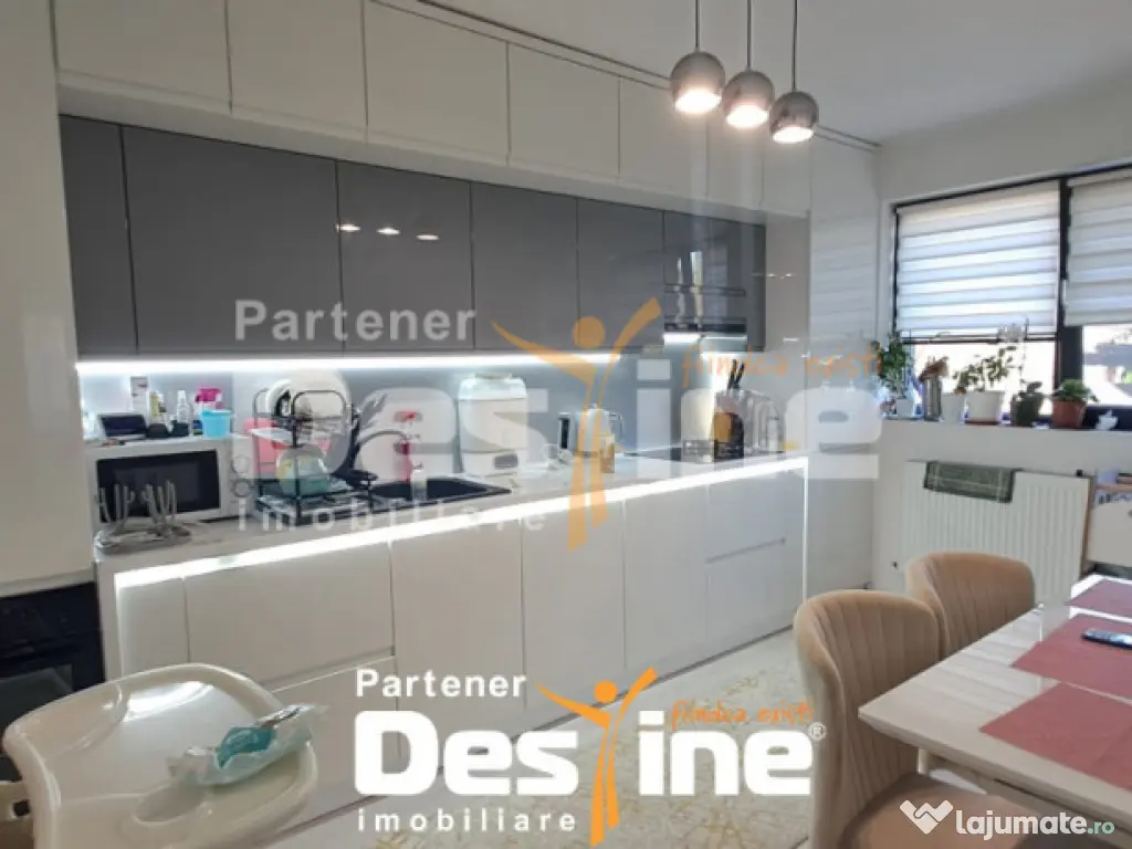 Casa PLAN PARTER, 75 mp + 500 mp TEREN , CIURBESTI