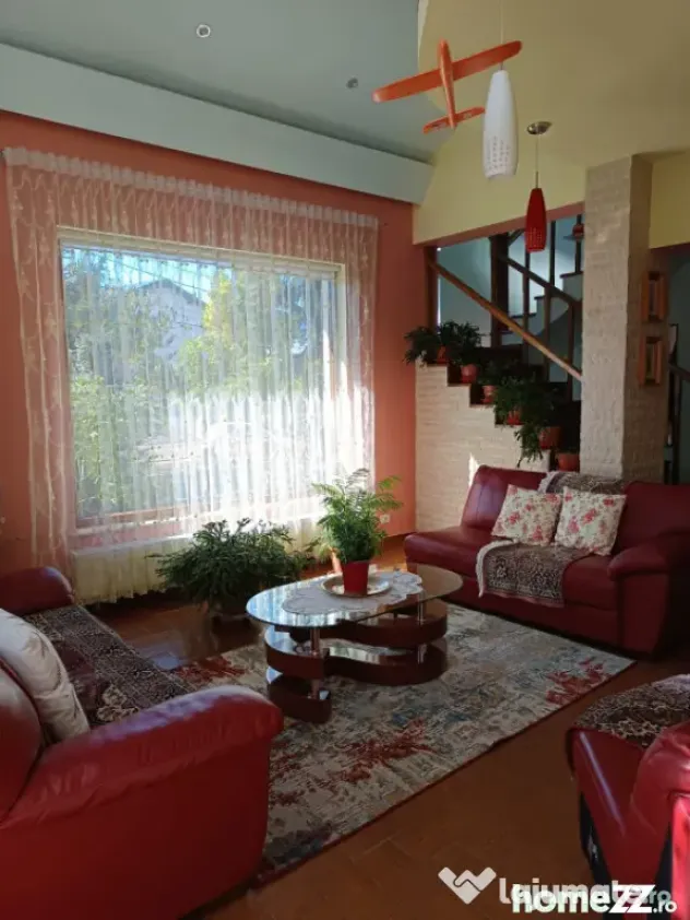 Vilă individuală S+P+1E+Pod | 4 dormitoare | Teren 698 mp - Ploiesti (Prahova)
