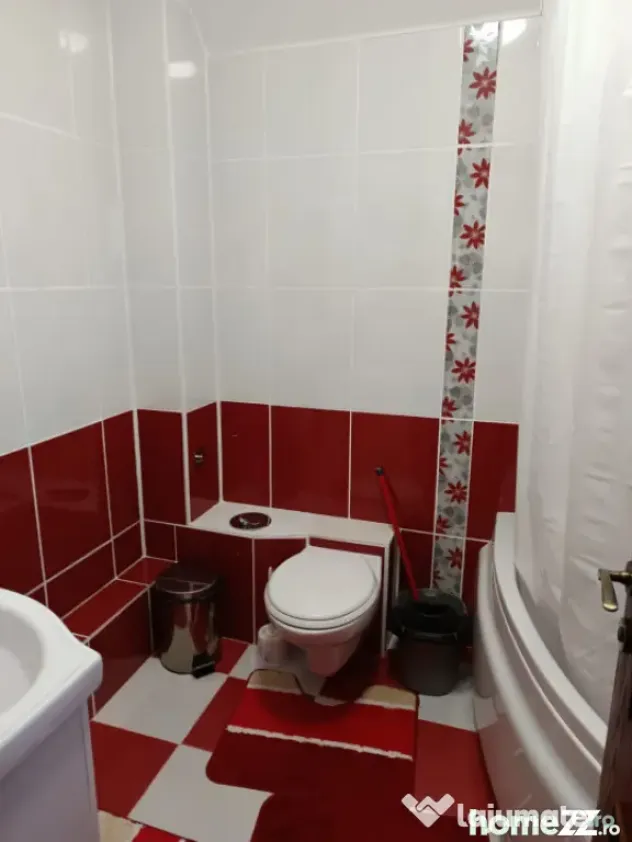 Vilă individuală S+P+1E+Pod | 4 dormitoare | Teren 698 mp - Ploiesti (Prahova)