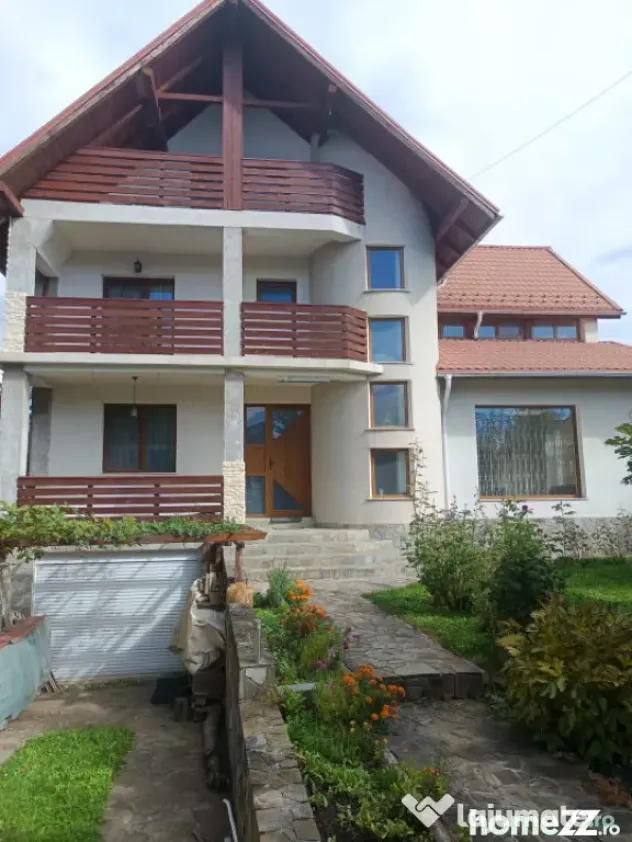 Vilă individuală S+P+1E+Pod | 4 dormitoare | Teren 698 mp - Ploiesti (Prahova)