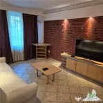 Apartament spatios cu 4 camere plus boxa accesibila din inte