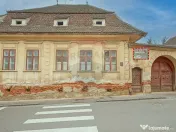 Casă singură în curte, de închiriat, Schei! 