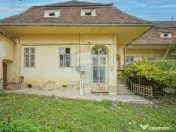 Casă singură în curte, de închiriat, Schei! 