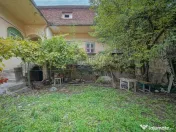 Casă singură în curte, de închiriat, Schei! 