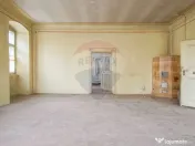 Casă singură în curte, de închiriat, Schei! 