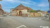 Casă singură în curte, de închiriat, Schei! 