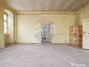 Casă singură în curte, de închiriat, Schei! 