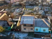 Casă nouă cu etaj semifinalizată în Aradul Nou 