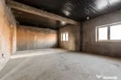 Casă nouă cu etaj semifinalizată, zonă liniștită î... 