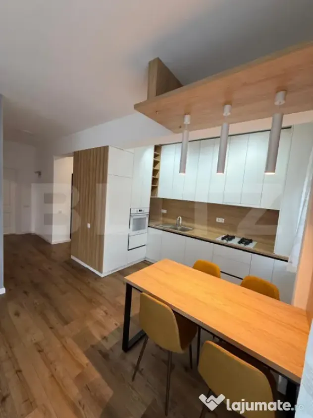 Apartament de vanzare, 2 camere, 53 mp, balcon si parcare, B