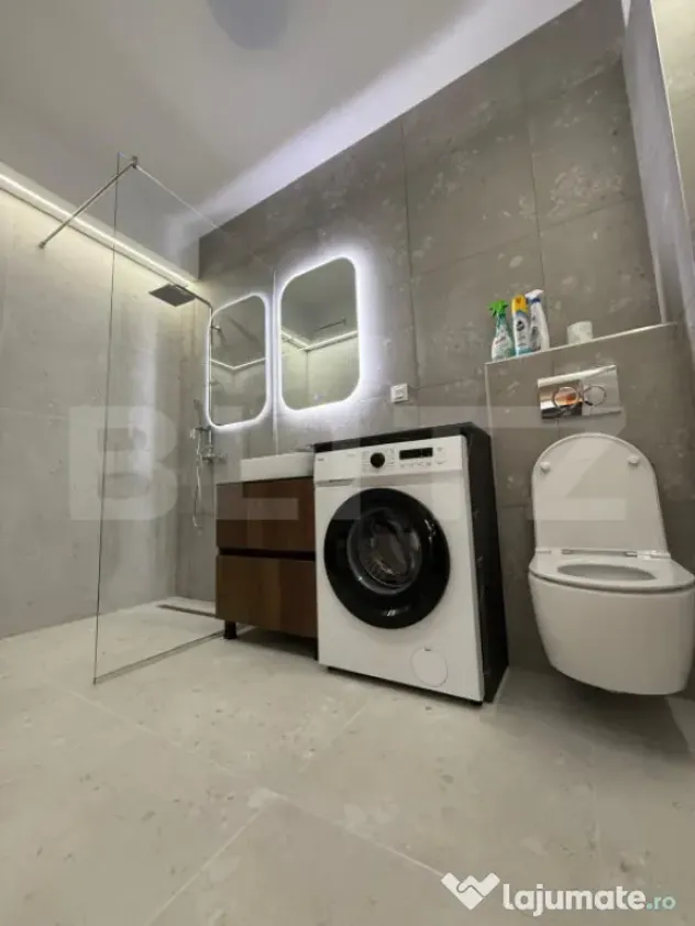 Apartament de vanzare, 2 camere, 53 mp, balcon si parcare, B