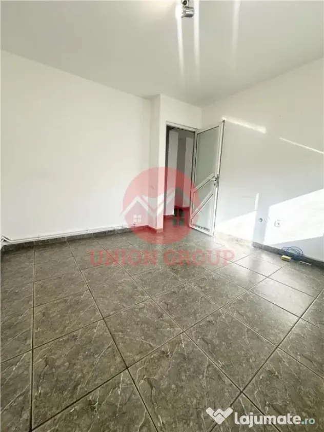Spatiu Comercial cu Expunere Stradala - Soveja Tomis 3