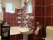 Apartament cu 3 camere la etajul 2 in Nufarul 