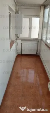 Apartament 3 camere, decomandat - zona Astra 