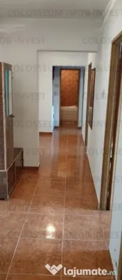 Apartament 3 camere, decomandat - zona Astra 