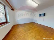 Casă cu 3 camere de vânzare Calea Dumbravii 