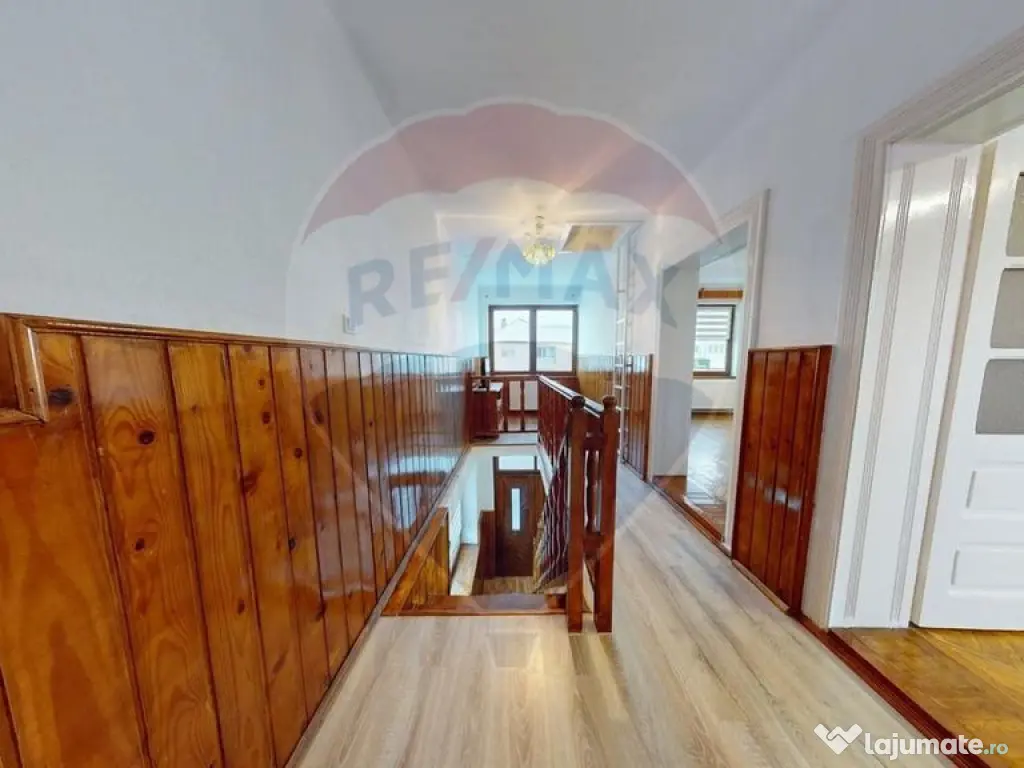Casă cu 3 camere de vânzare Calea Dumbravii
