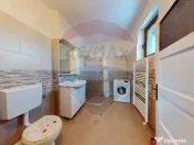 Casă cu 3 camere de vânzare Calea Dumbravii 