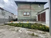 Casă cu 3 camere de vânzare Calea Dumbravii 