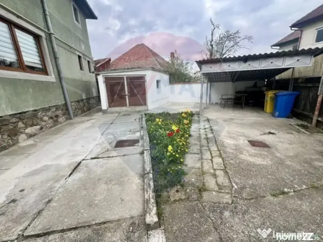 Casă cu 3 camere de vânzare Calea Dumbravii