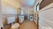 Casă cu 3 camere de vânzare Calea Dumbravii