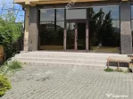 Spatiu comercial cu vad 132 mp utili si 6 locuri de parcare