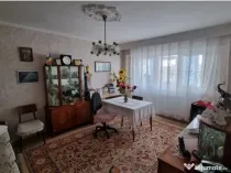 3 camere decomandate zona Bariera, sup 68 mp