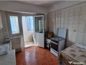 3 camere decomandate zona Bariera, sup 68 mp 