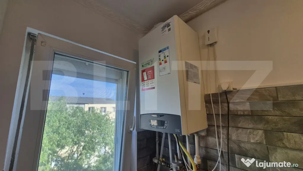 Apartament cu 2 camere de vanzare, 33 mp, Solidaritatii