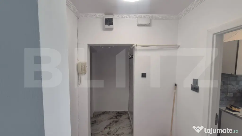 Apartament cu 2 camere de vanzare, 33 mp, Solidaritatii