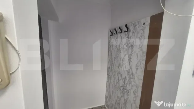 Apartament cu 2 camere de vanzare, 33 mp, Solidaritatii
