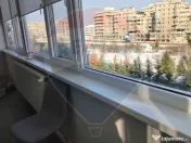 Apartament cu 2 camere de închiriat în zona Central 