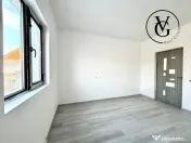 Casa la sol, 4 camere - 269 mp - Navodari 